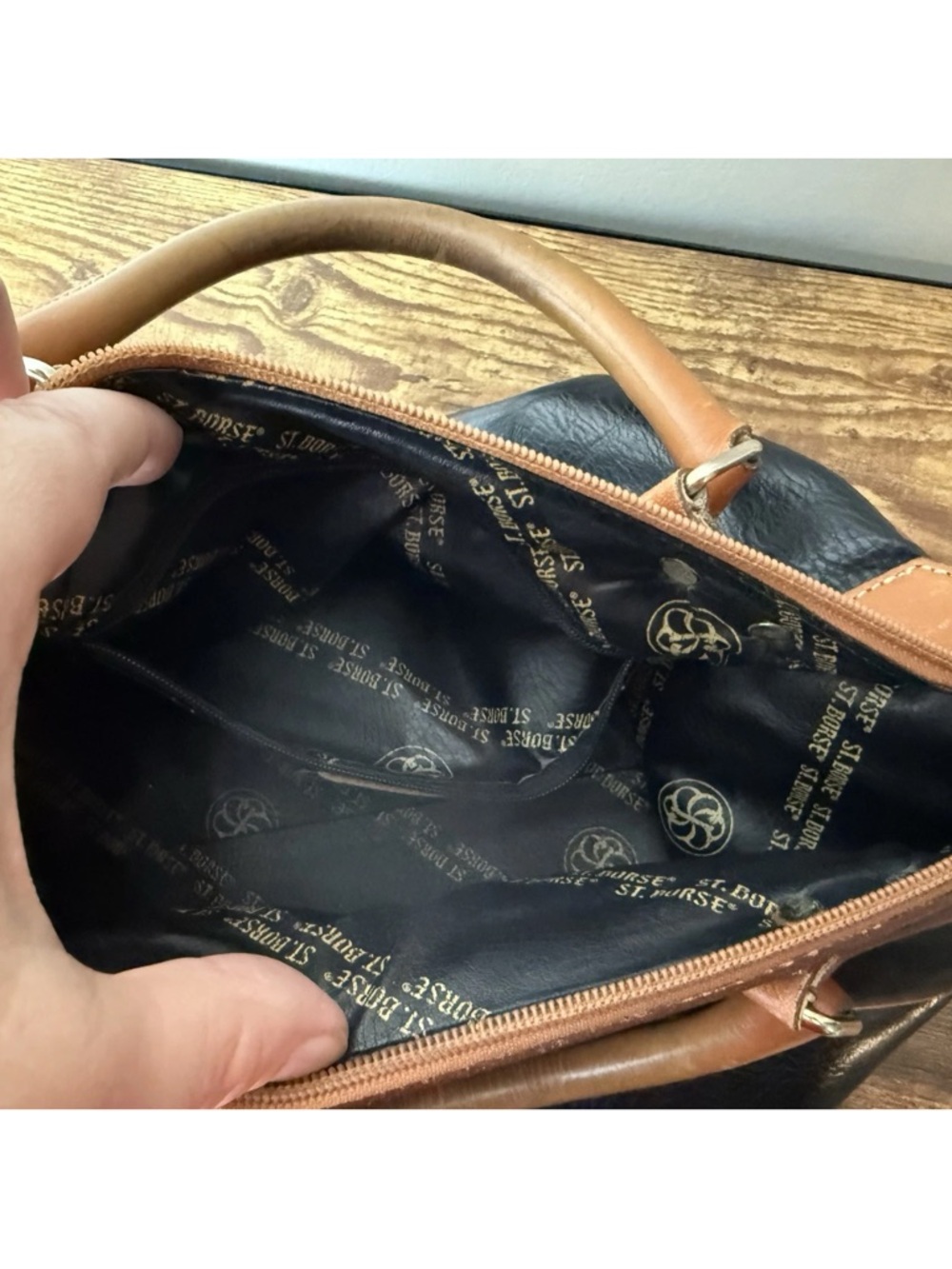 Saint Borse Vintage Satchel Purse Bag Pebbled Faux Leather Black Brown Lined - Picture 9 of 10